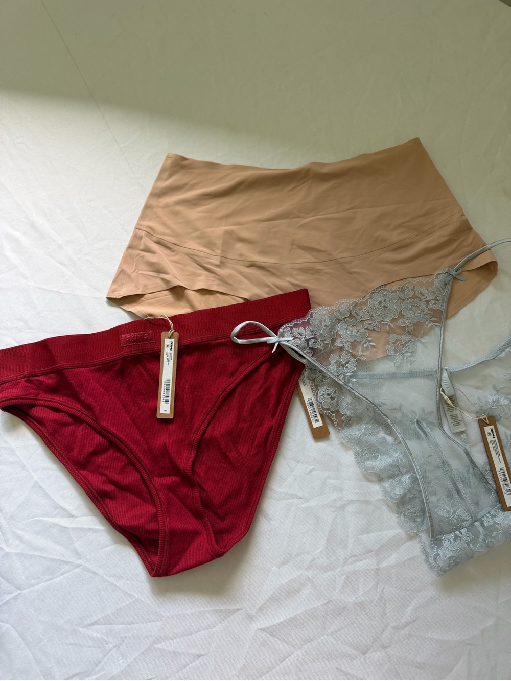 SKIMS Large Underwear Lot